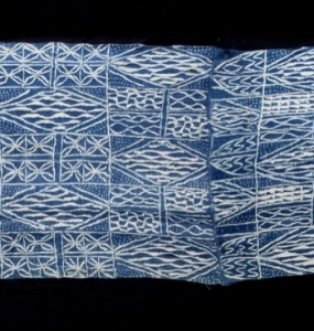 Tessuto Ndop Bamileke Camerun cotone a riserva con indaco H93 x 224 cm